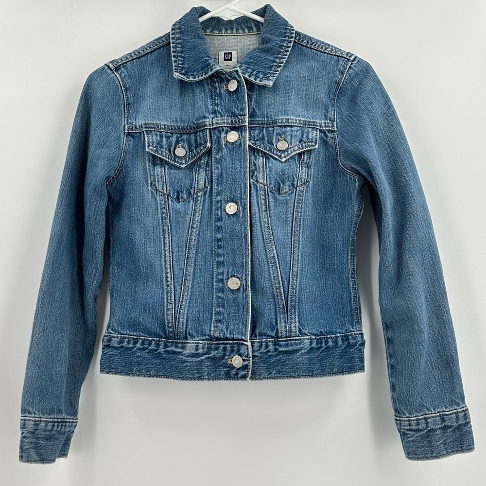 GAP Women’s Medium Wash Button Down Denim Jacket 100% Cotton Size XS - Picture 1 of 11